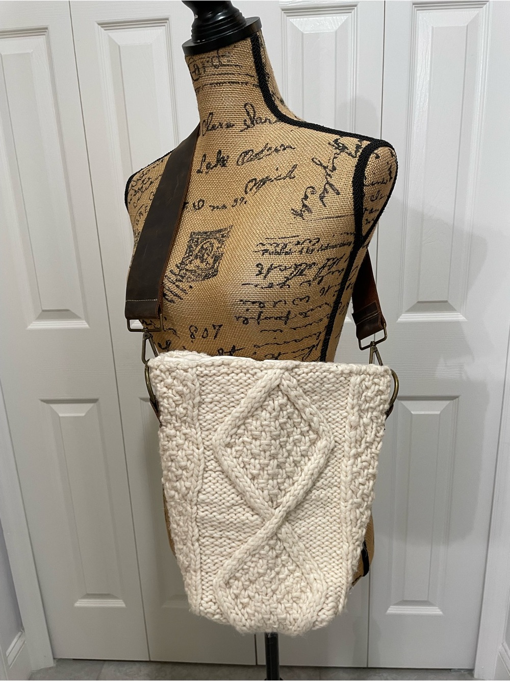 Handcrafted Cream Cable Knit Crossbody Bag with Leather Strap
